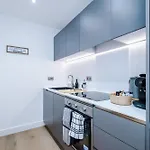 Centre, Workspace , Free Parking Leeds (West Yorkshire)