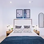 Centre, Workspace , Free Parking Leeds (West Yorkshire)