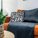 Centre, Workspace , Free Parking