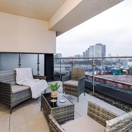 Centre, Workspace , Free Parking