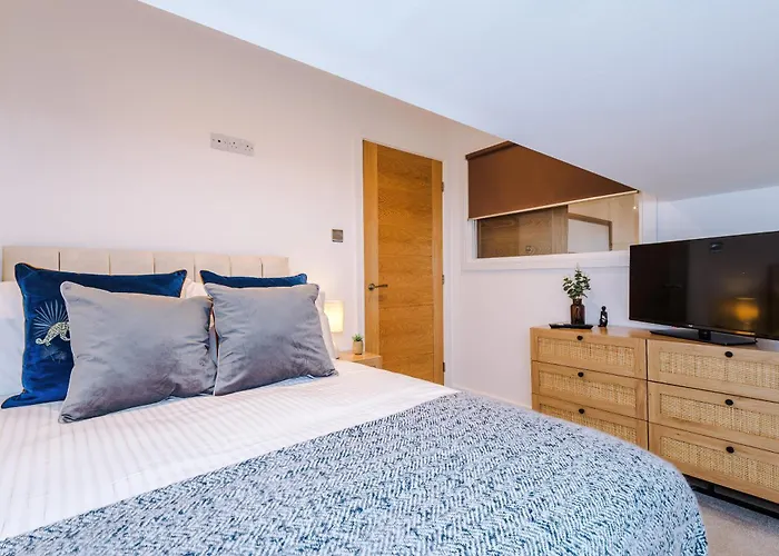 Centre, Workspace , Free Parking