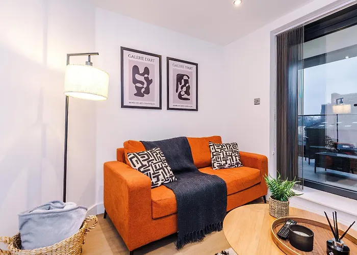 Centre, Workspace , Free Parking 利兹