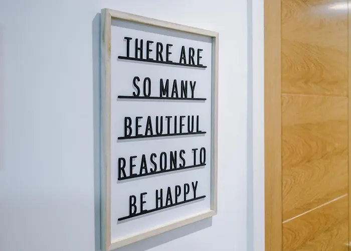 Centre, Workspace , Free Parking Апартаменти Лідс