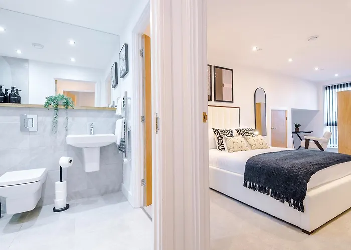 Centre, Workspace , Free Parking Лідс