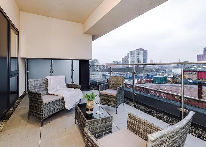 Centre, Workspace , Free Parking