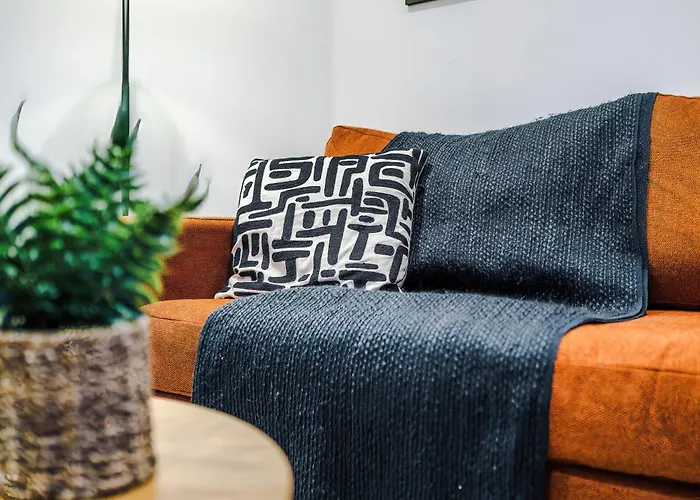 Centre, Workspace , Free Parking